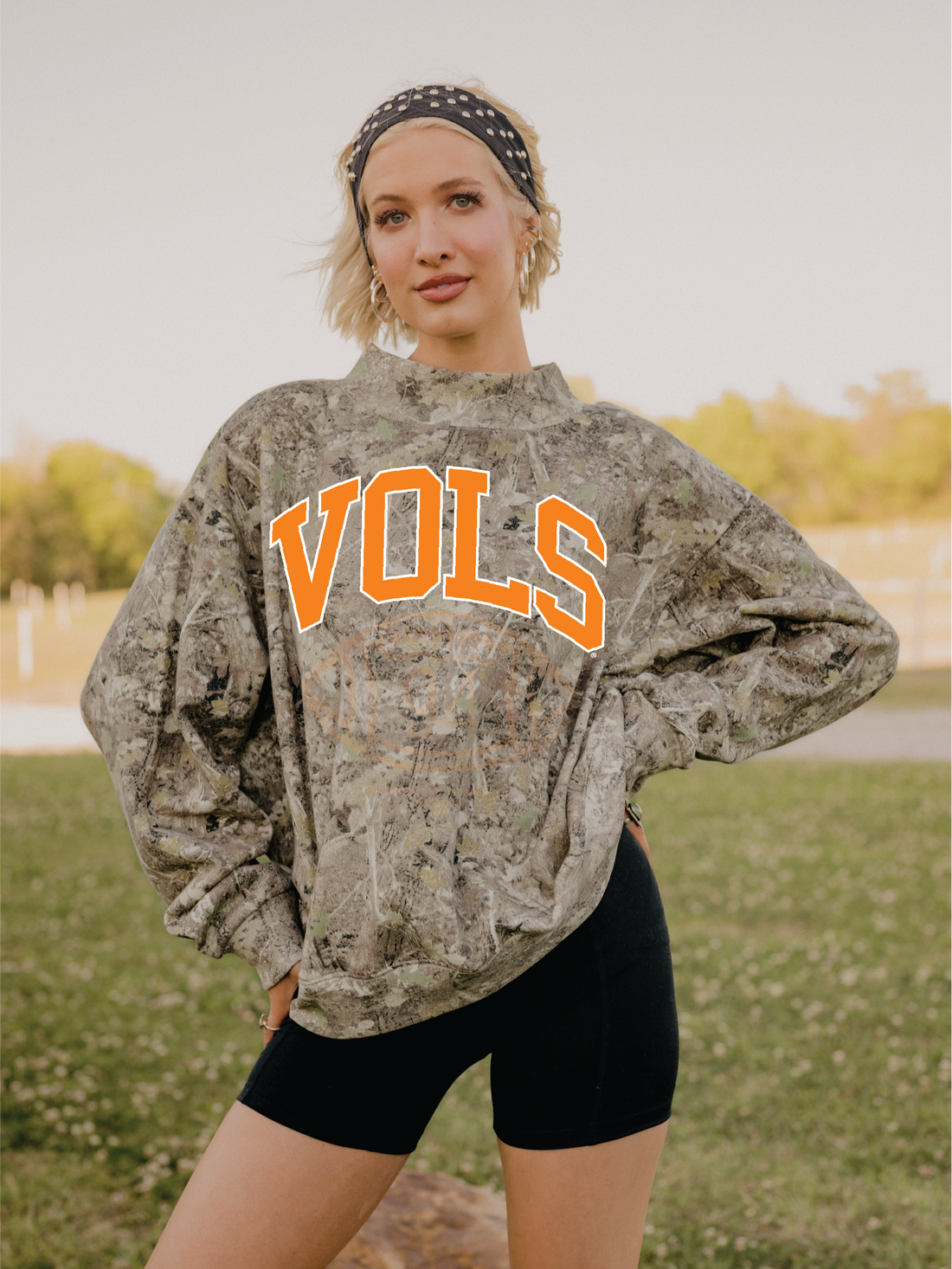 Tennessee Vols Classic Arch Camo Wknd Mock Neck Sweatshirt